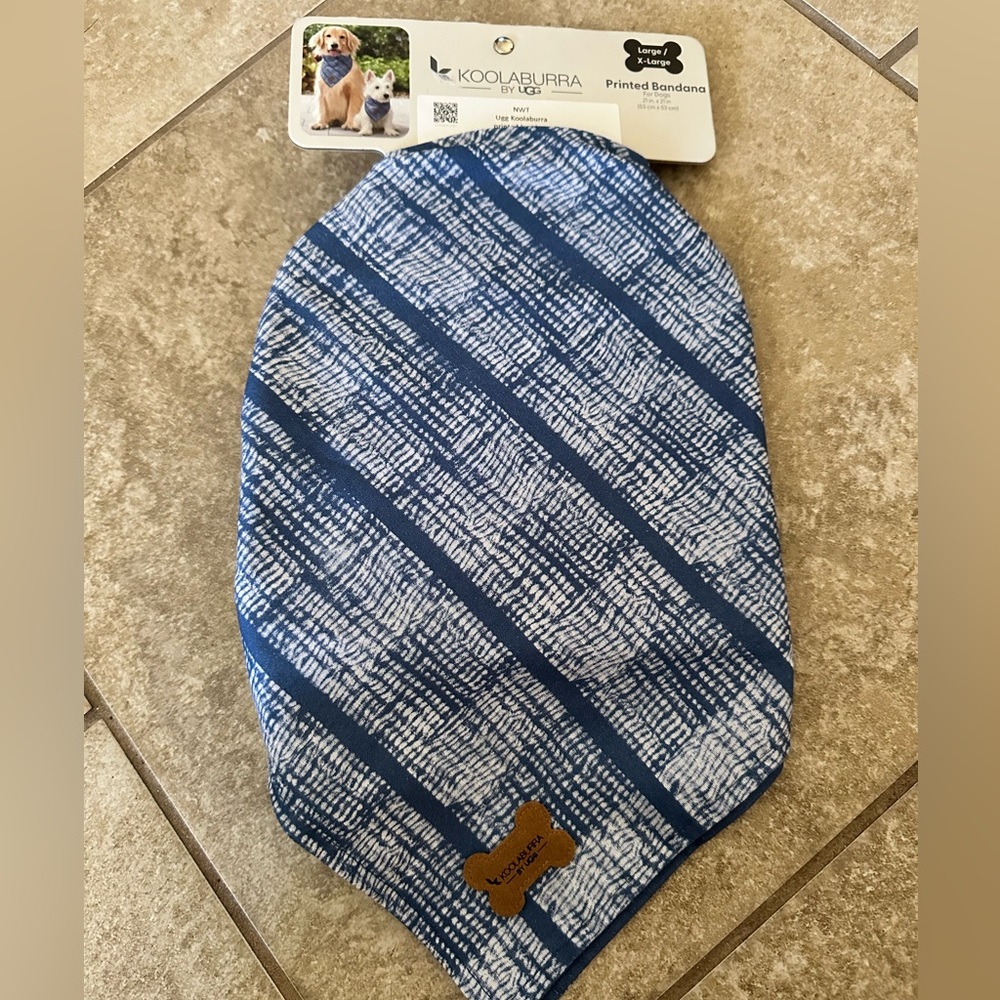 NWT kookaburra by Ugg pet bandana